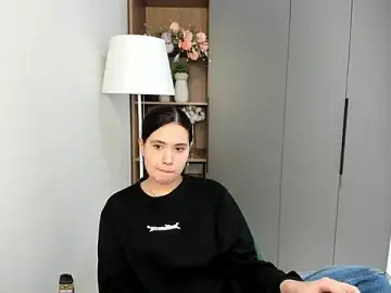 JanineMesser  live sex cam