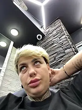 KarinaSwitchy  live sex cam