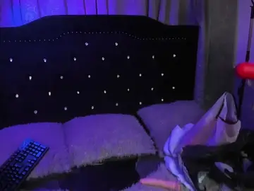 Lucy_jones__  live sex cam