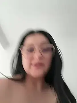 Tiacarry  live sex cam