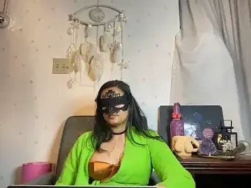 Desigurl_iraa  live sex cam