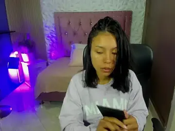 Julieta_fn  live sex cam