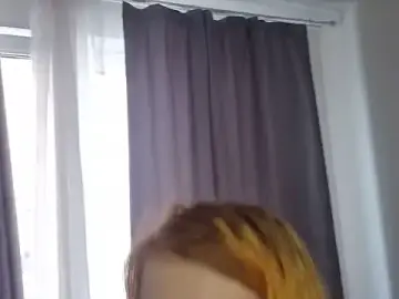 LynetHakes  live sex cam