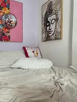MakemeMillie1  live sex cam