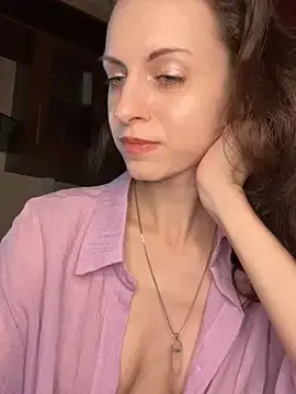 MissAnuta  live sex cam