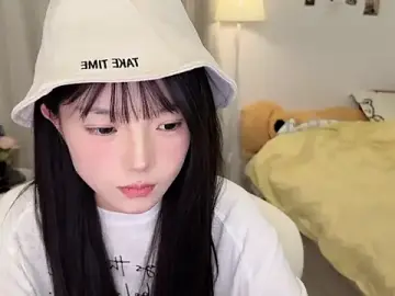 Momo-xx  live sex cam