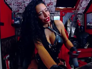 DommeBellatrix  live sex cam