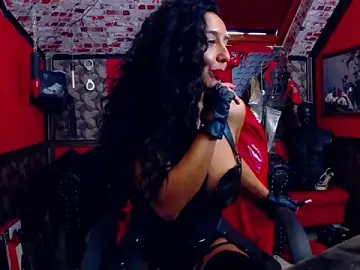 DommeBellatrix  live sex cam