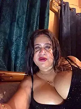 Hot_Queen77  live sex cam