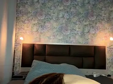 LoraDavi  live sex cam