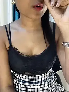 Rinika_67  live sex cam