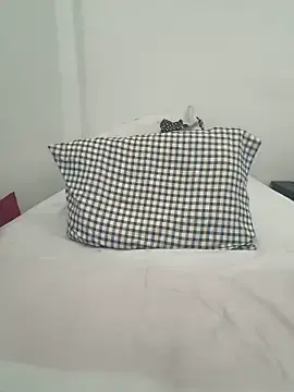 TattyHarrisquirtt  live sex cam
