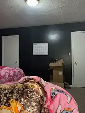 Tipheragain  live sex cam