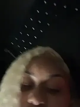 Tipheragain  live sex cam