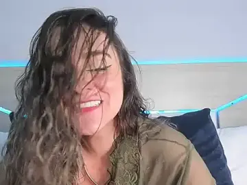 GinnaGrece  live sex cam