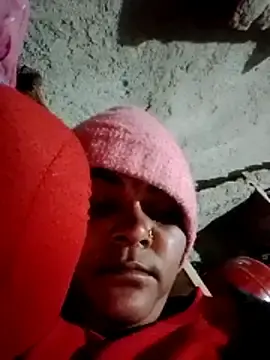 Hotbabe53  live sex cam