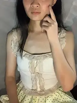 Sury-babyy  live sex cam