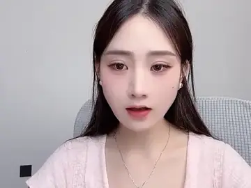 _222Mia  live sex cam