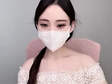 _222Mia  live sex cam