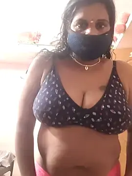 Qeenmathi  live sex cam