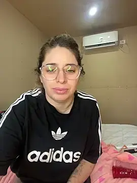 Soyanahii  live sex cam