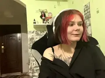 Katyytv  live sex cam