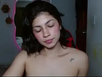 Violett_11  live sex cam
