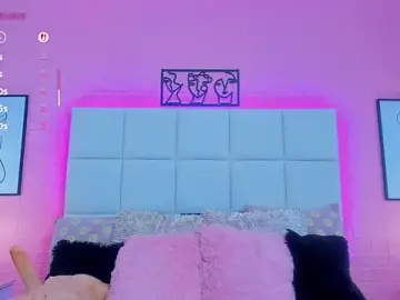 Charlotte_kisss  live sex cam