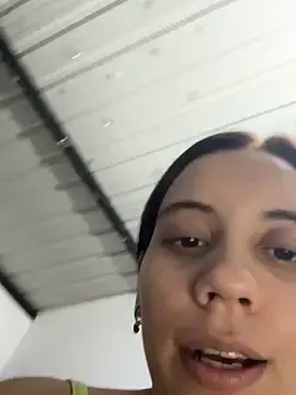 Kitty_Bonita04  live sex cam