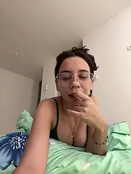 Kitty_Bonita04  live sex cam