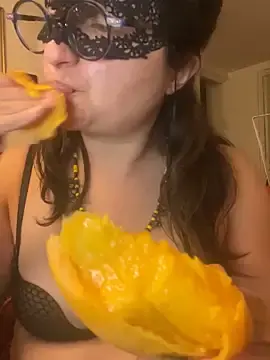 Leonoraaa  live sex cam
