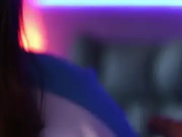 BettyRussian  live sex cam