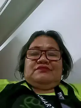 Chubbysweetmom  live sex cam