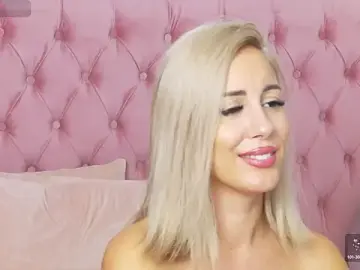 LannieHotx  live sex cam