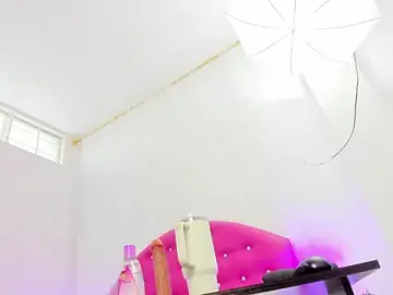 ValerieBlonde  live sex cam