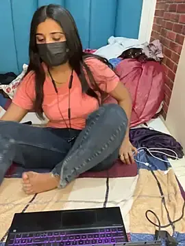 Bobesgirl  live sex cam