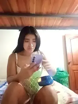25_8lucas  live sex cam