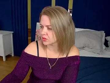 AdeleRavelle  live sex cam