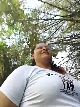 Chresvi  live sex cam