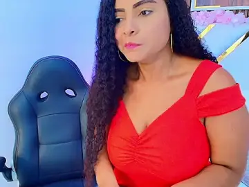 Cristal_Curly  live sex cam