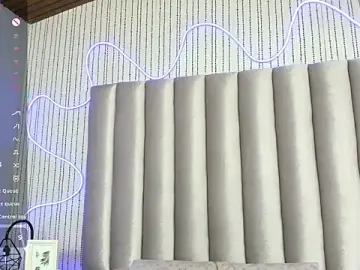 SamanthaPeachss  live sex cam