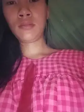 Hellenmay11  live sex cam