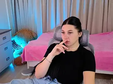 AriiDiamond  live sex cam