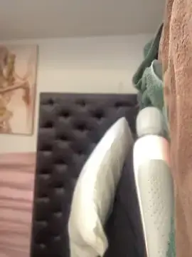 Its_bellZ05  live sex cam