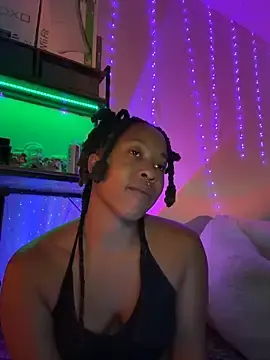 Thebrattygoddess  live sex cam