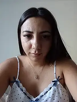 Airam22  live sex cam