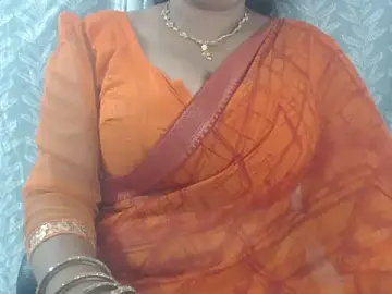 Cute-priy  live sex cam