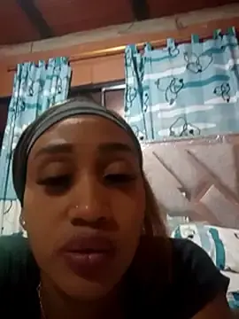 Elyannasky  live sex cam
