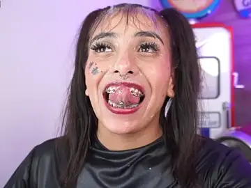 Miss_collins  live sex cam