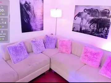 Nattashaa7  live sex cam